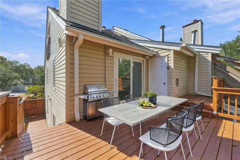 Photo 18 of 42 residential for sale in Virginia Beach virginia