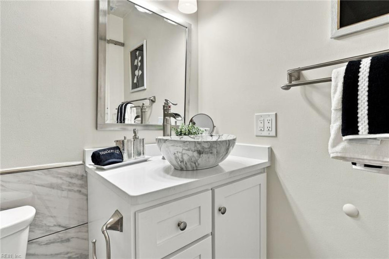 Photo 25 of 42 residential for sale in Virginia Beach virginia