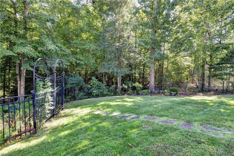 Photo 37 of 44 residential for sale in Williamsburg virginia Photo 37 of 44 residential for sale in Williamsburg virginia
