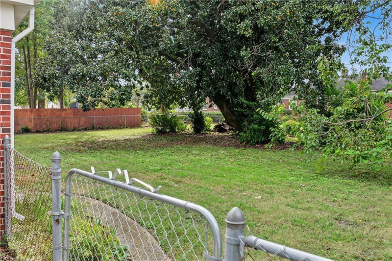 Photo 43 of 47 residential for sale in Portsmouth virginia Photo 43 of 47 residential for sale in Portsmouth virginia