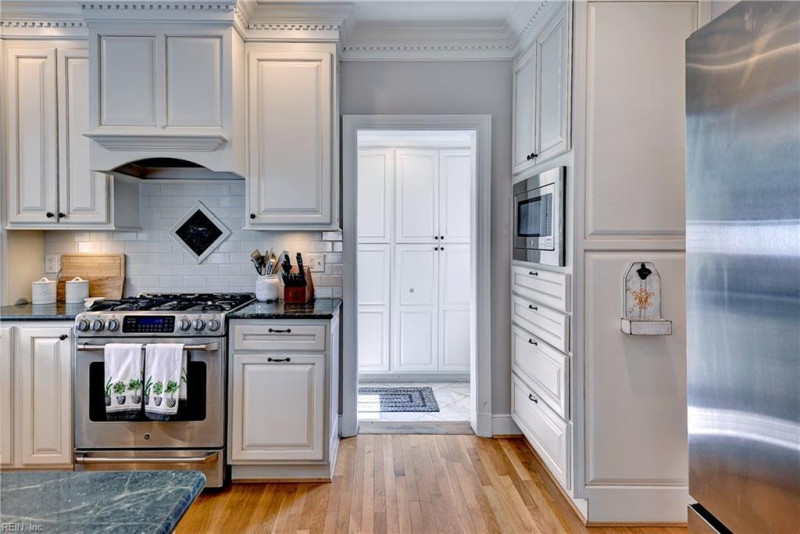 Photo 20 of 41 residential for sale in Williamsburg virginia