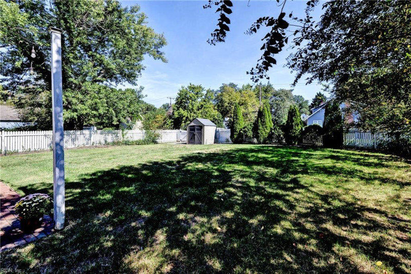 Photo 35 of 41 residential for sale in Williamsburg virginia