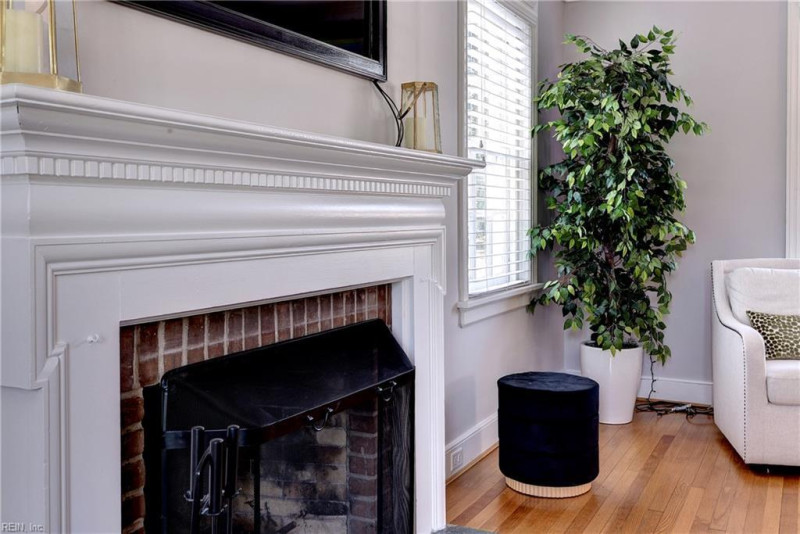 Photo 7 of 41 residential for sale in Williamsburg virginia