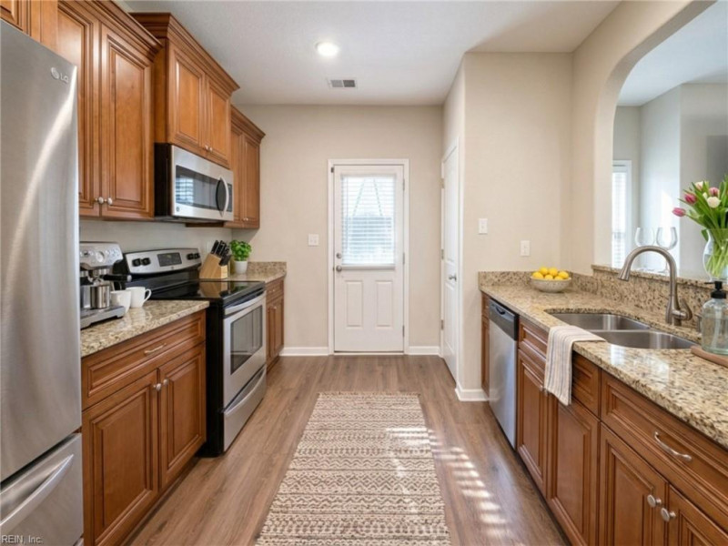 Photo 10 of 22 residential for sale in Chesapeake virginia