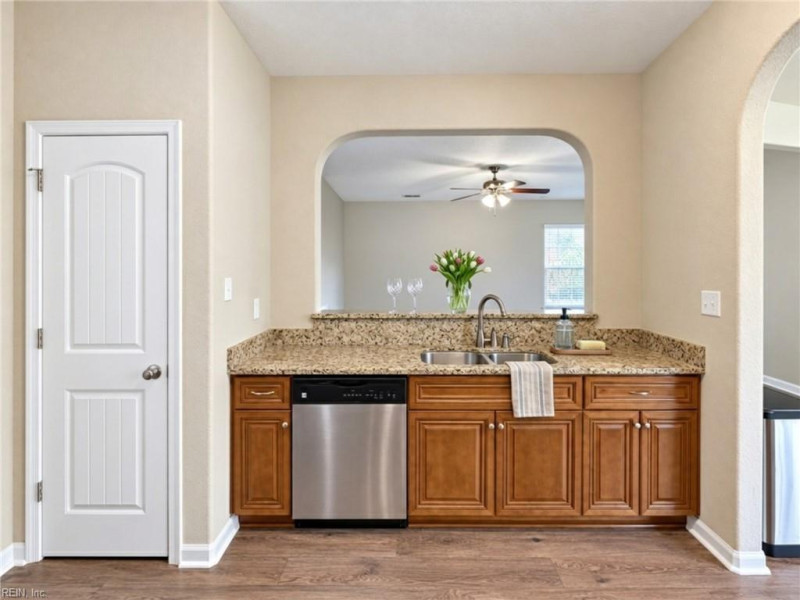 Photo 12 of 22 residential for sale in Chesapeake virginia