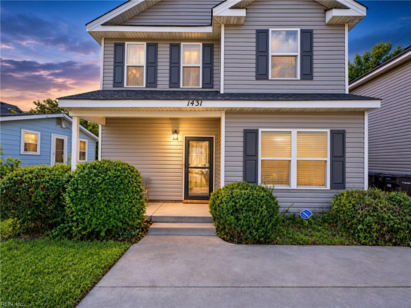 Photo 3 of 22 residential for sale in Chesapeake virginia