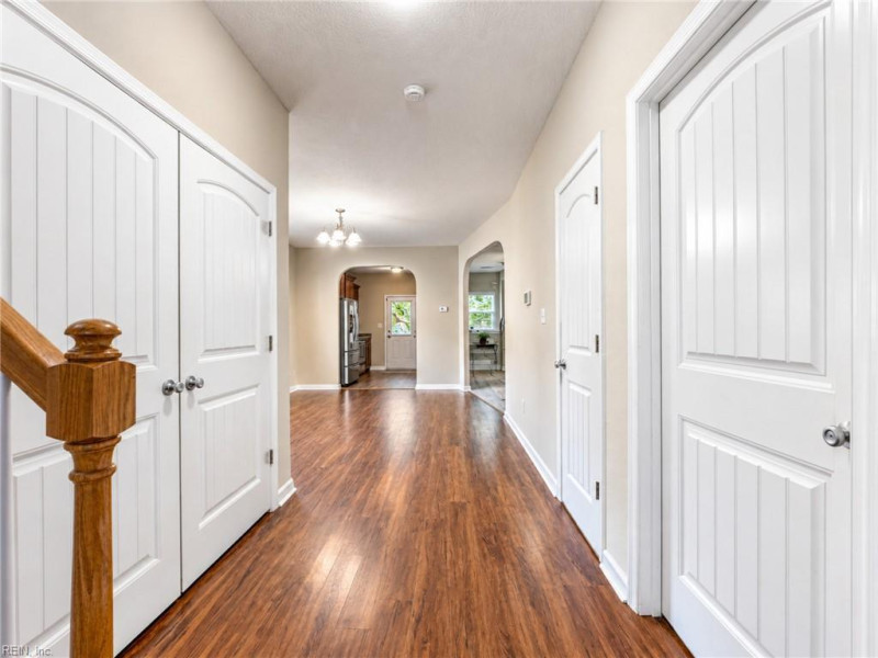 Photo 4 of 22 residential for sale in Chesapeake virginia