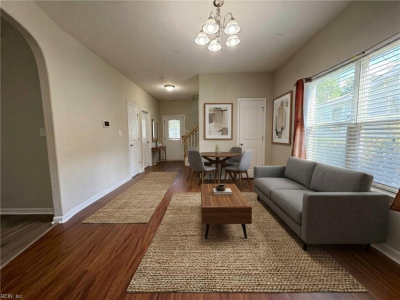 Photo 7 of 22 residential for sale in Chesapeake virginia