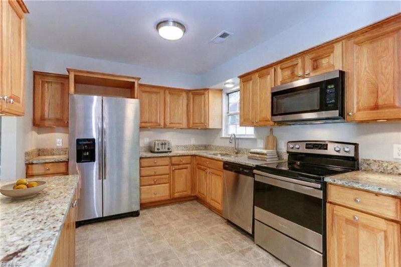 Photo 3 of 4 residential for sale in Newport News virginia