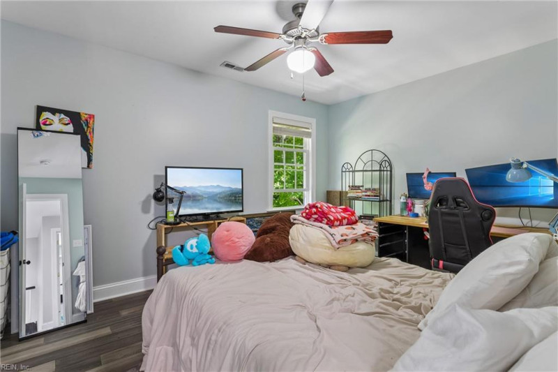 Photo 41 of 50 residential for sale in Poquoson virginia Photo 41 of 50 residential for sale in Poquoson virginia