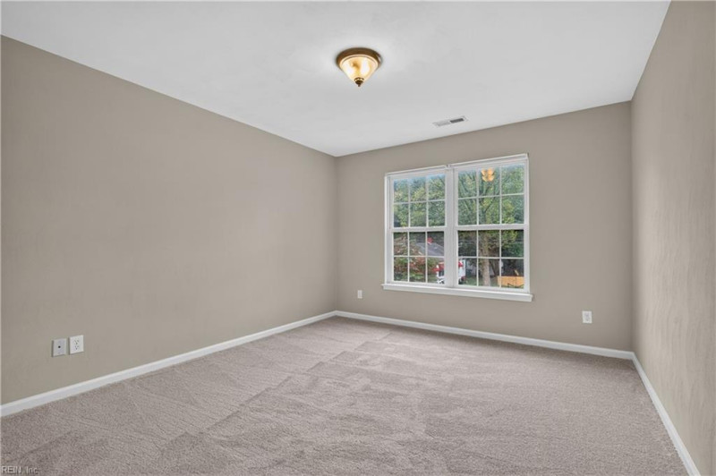 Photo 12 of 42 residential for sale in Chesapeake virginia