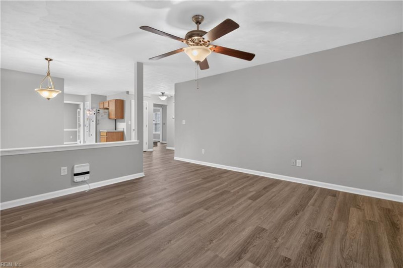 Photo 26 of 42 residential for sale in Chesapeake virginia