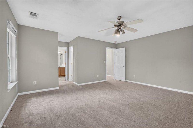 Photo 32 of 42 residential for sale in Chesapeake virginia