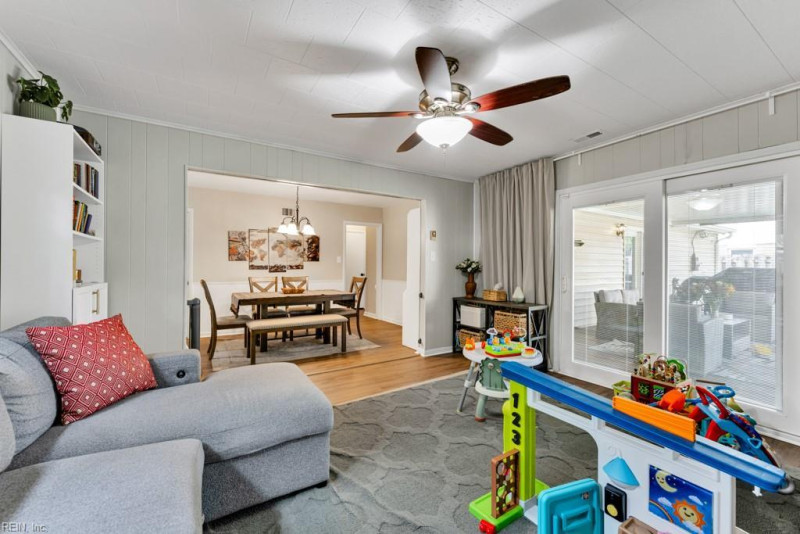 Photo 18 of 34 residential for sale in Norfolk virginia