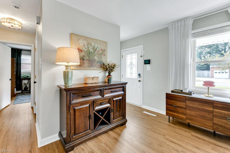 Photo 3 of 34 residential for sale in Norfolk virginia