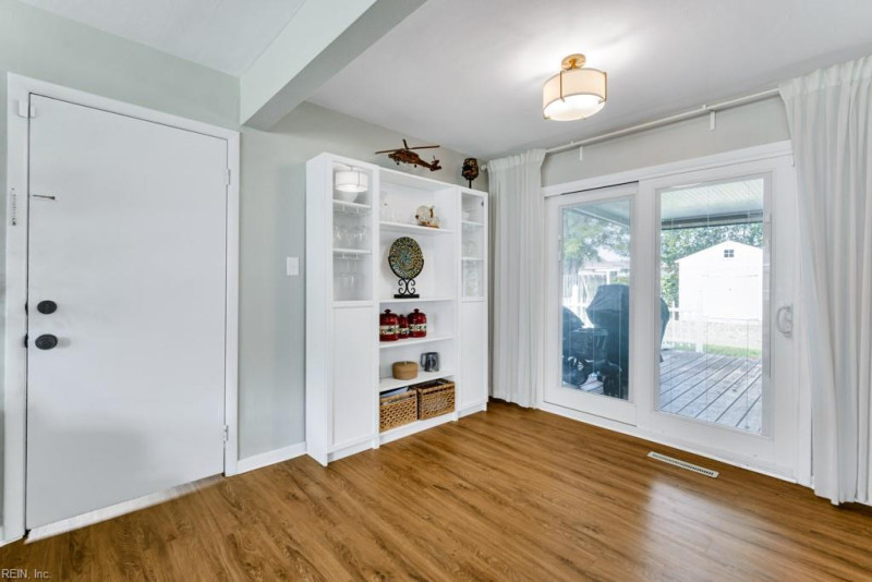 Photo 8 of 34 residential for sale in Norfolk virginia