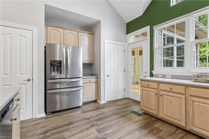 Photo 7 of 42 residential for sale in Williamsburg virginia Photo 7 of 42 residential for sale in Williamsburg virginia