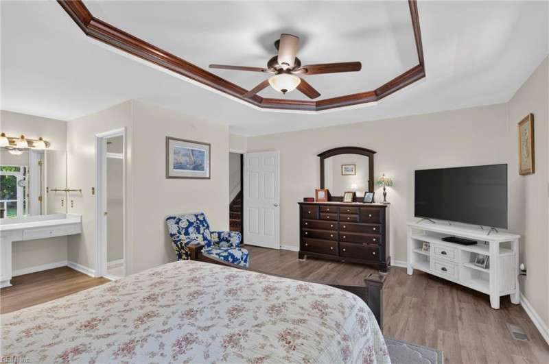 Photo 16 of 50 residential for sale in Gloucester County virginia