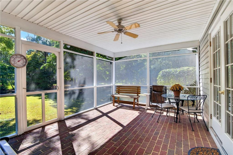 Photo 20 of 50 residential for sale in Gloucester County virginia