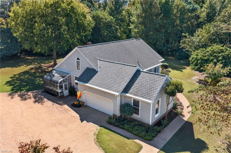 Photo 3 of 50 residential for sale in Gloucester County virginia