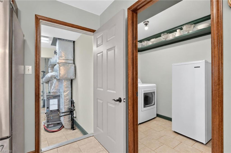 Photo 31 of 50 residential for sale in Gloucester County virginia