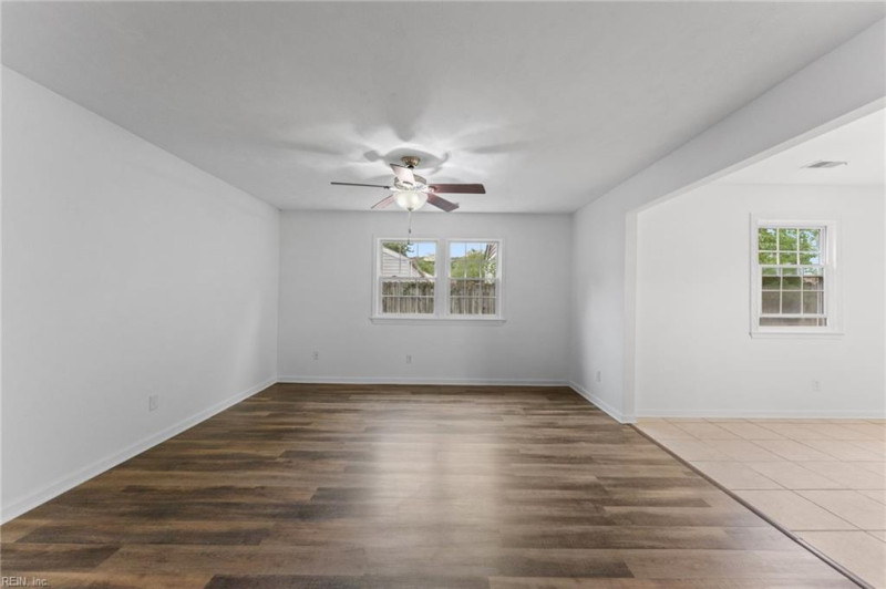 Photo 11 of 36 residential for sale in Virginia Beach virginia