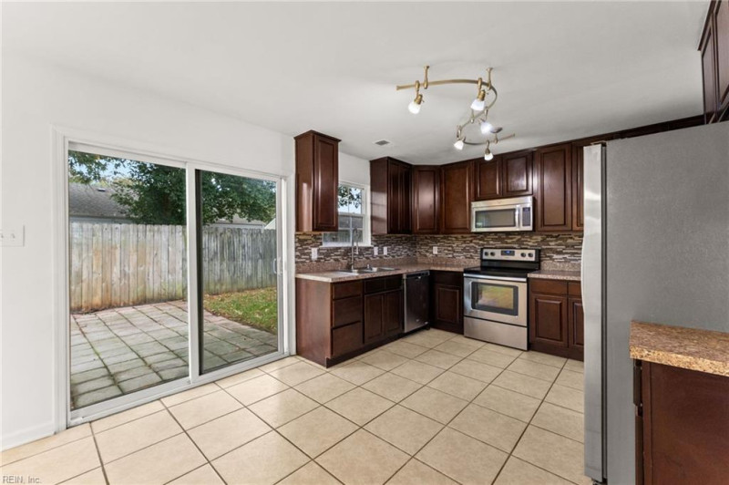 Photo 16 of 36 residential for sale in Virginia Beach virginia