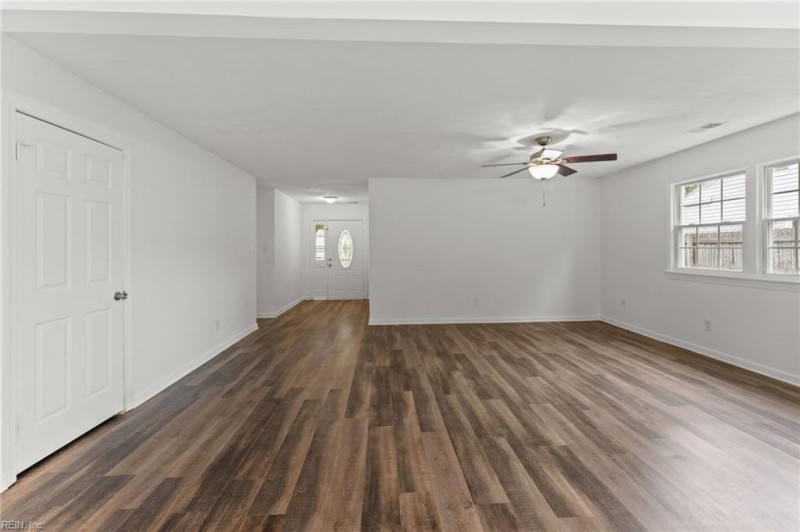 Photo 8 of 36 residential for sale in Virginia Beach virginia