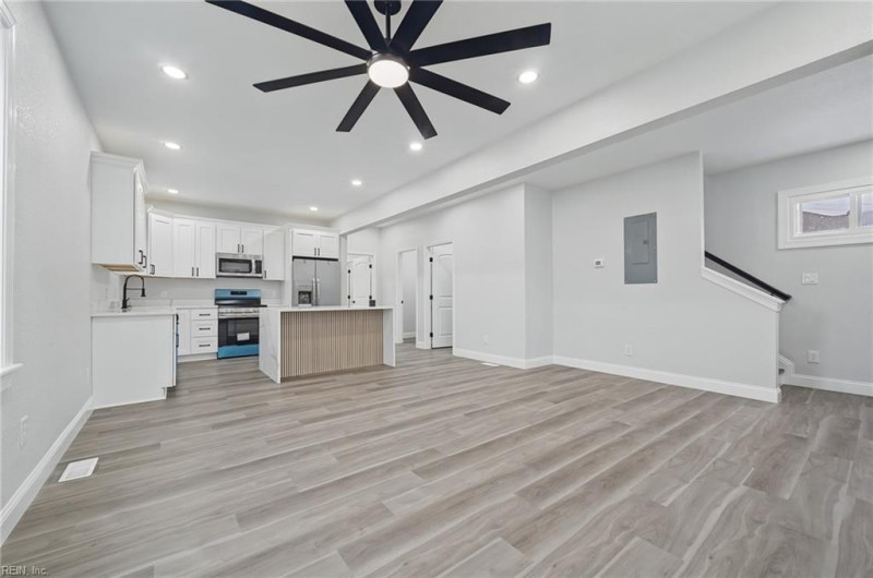 Photo 10 of 33 residential for sale in Newport News virginia