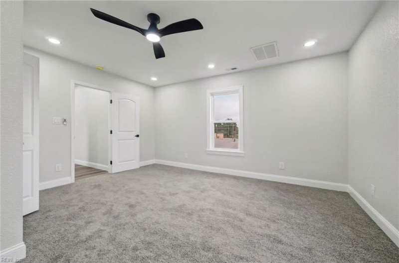Photo 27 of 33 residential for sale in Newport News virginia
