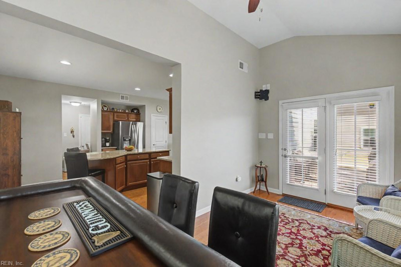 Photo 13 of 31 residential for sale in York County virginia