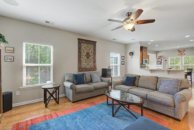 Photo 6 of 31 residential for sale in York County virginia