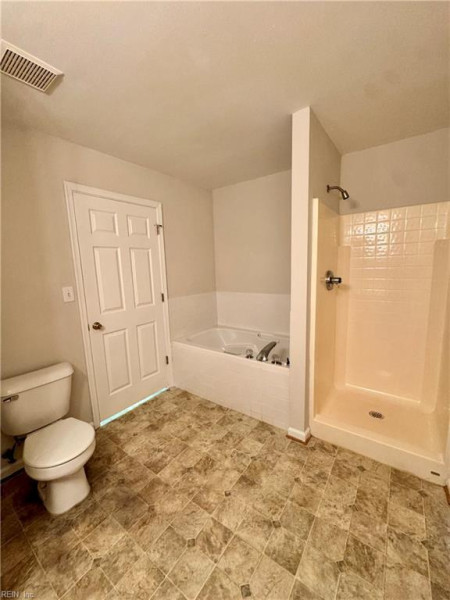 Photo 11 of 28 residential for sale in Chesapeake virginia