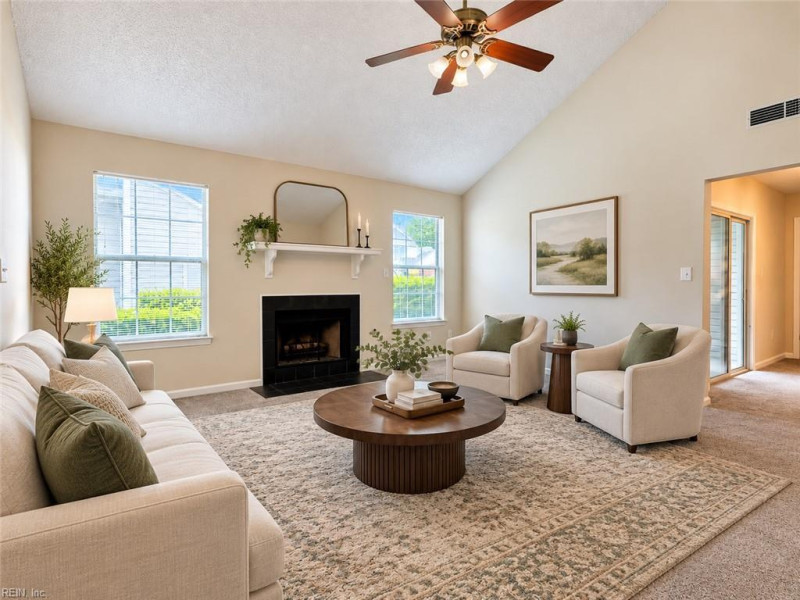 Photo 4 of 28 residential for sale in Chesapeake virginia