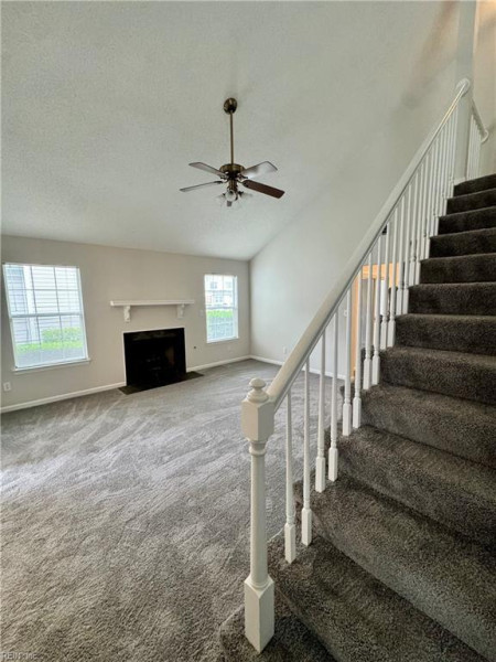 Photo 5 of 28 residential for sale in Chesapeake virginia