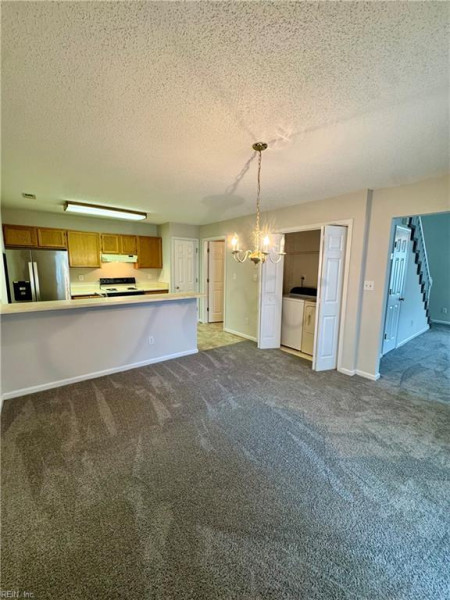 Photo 6 of 28 residential for sale in Chesapeake virginia