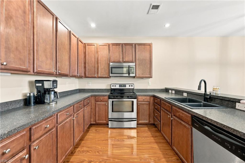 Photo 10 of 49 residential for sale in Chesapeake virginia Photo 10 of 49 residential for sale in Chesapeake virginia