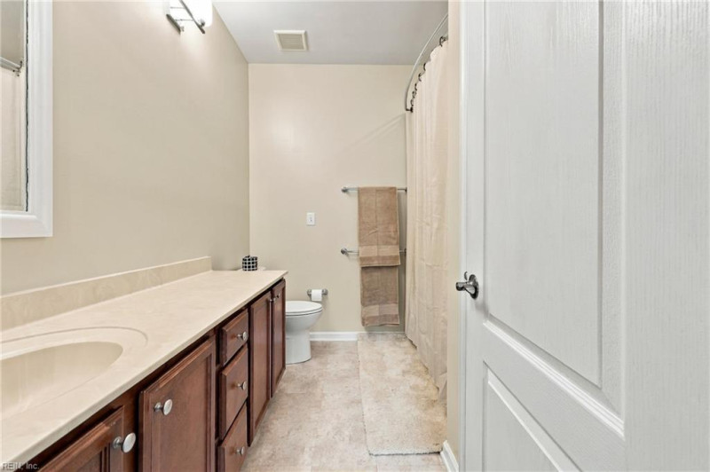 Photo 39 of 49 residential for sale in Chesapeake virginia Photo 39 of 49 residential for sale in Chesapeake virginia