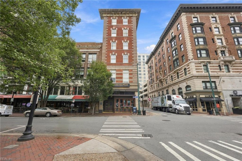 Photo 1 of 21 residential for sale in Norfolk virginia