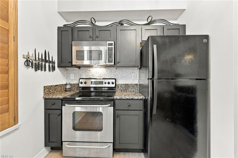 Photo 10 of 21 residential for sale in Norfolk virginia