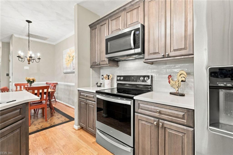 Photo 11 of 40 residential for sale in Virginia Beach virginia