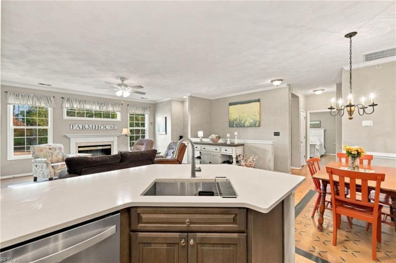 Photo 12 of 40 residential for sale in Virginia Beach virginia