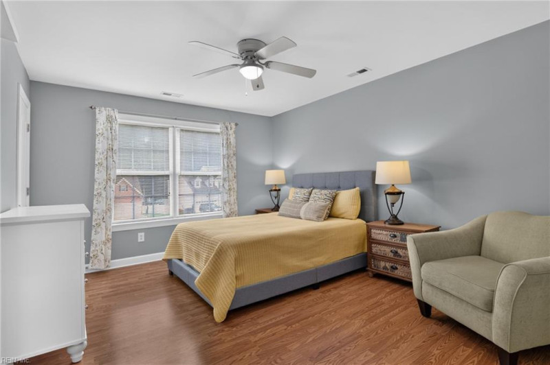 Photo 27 of 38 residential for sale in Hampton virginia