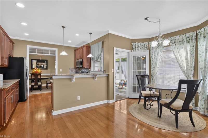 Photo 7 of 38 residential for sale in Hampton virginia