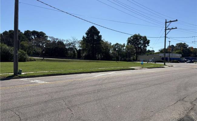 252 Carolina Avenue, Suffolk, VA 23434
