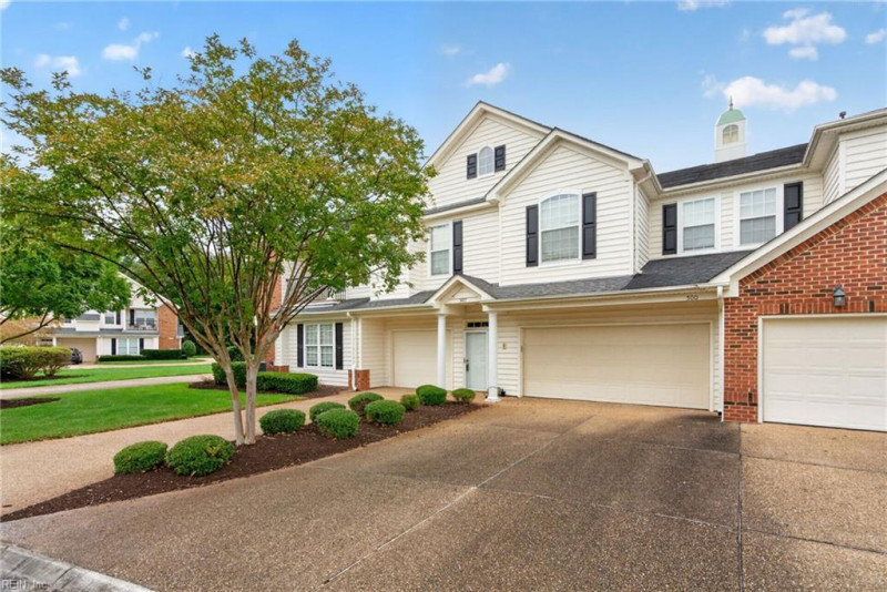 Photo 1 of 31 residential for sale in Virginia Beach virginia