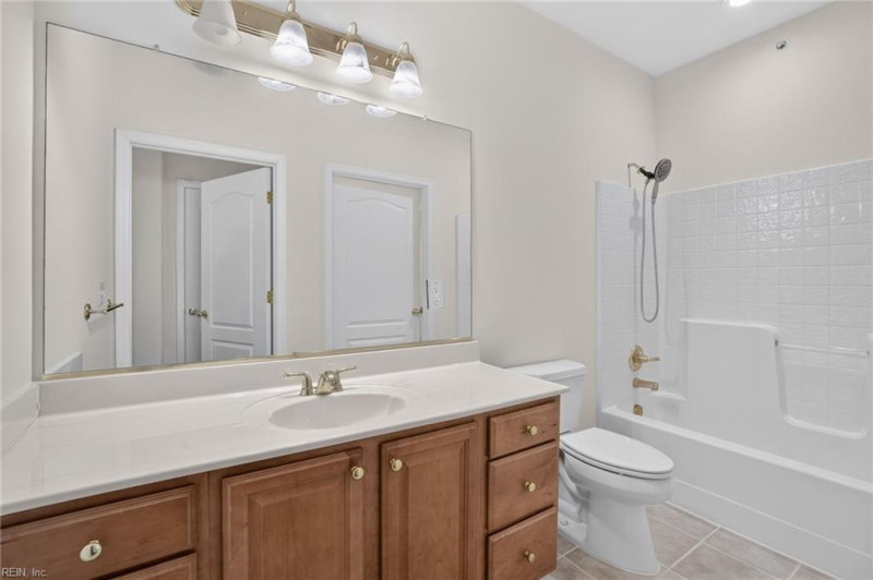 Photo 21 of 31 residential for sale in Virginia Beach virginia
