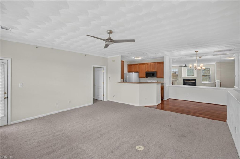 Photo 7 of 31 residential for sale in Virginia Beach virginia