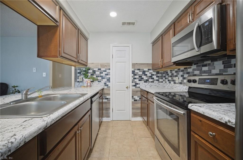 Photo 10 of 28 residential for sale in Virginia Beach virginia