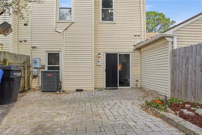 Photo 19 of 31 residential for sale in Virginia Beach virginia